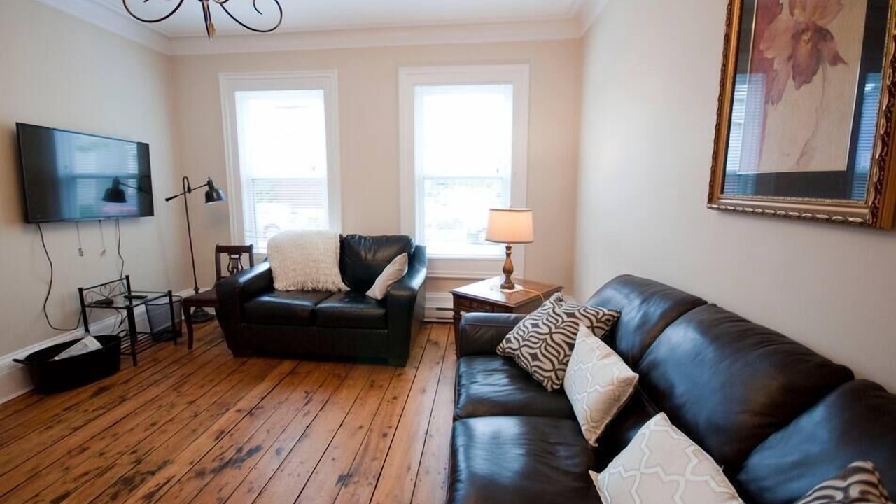Photo of Livingroom in Downtown Halifax