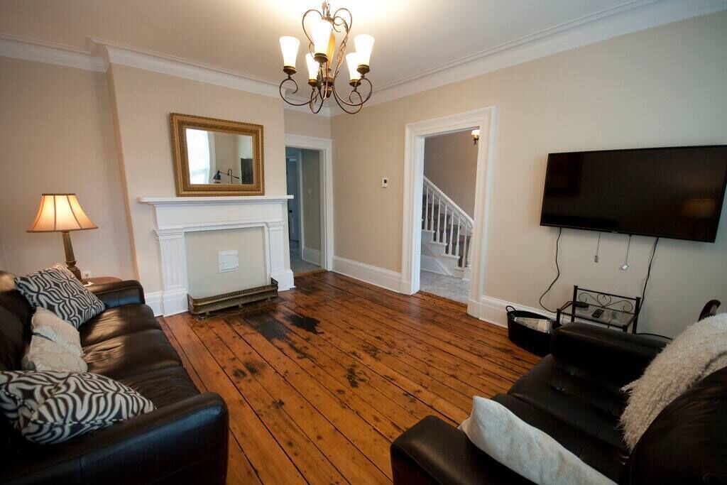 Photo of Livingroom in Downtown Halifax