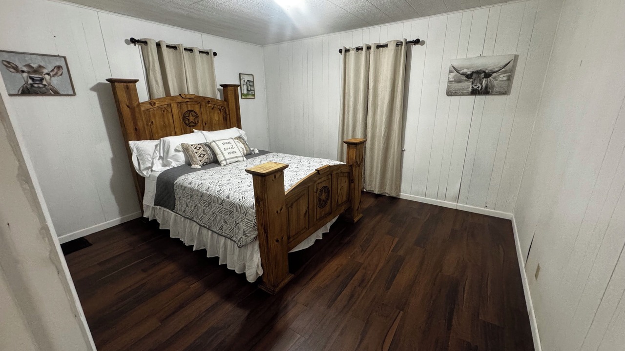 Photo of Bedroom in Comanche
