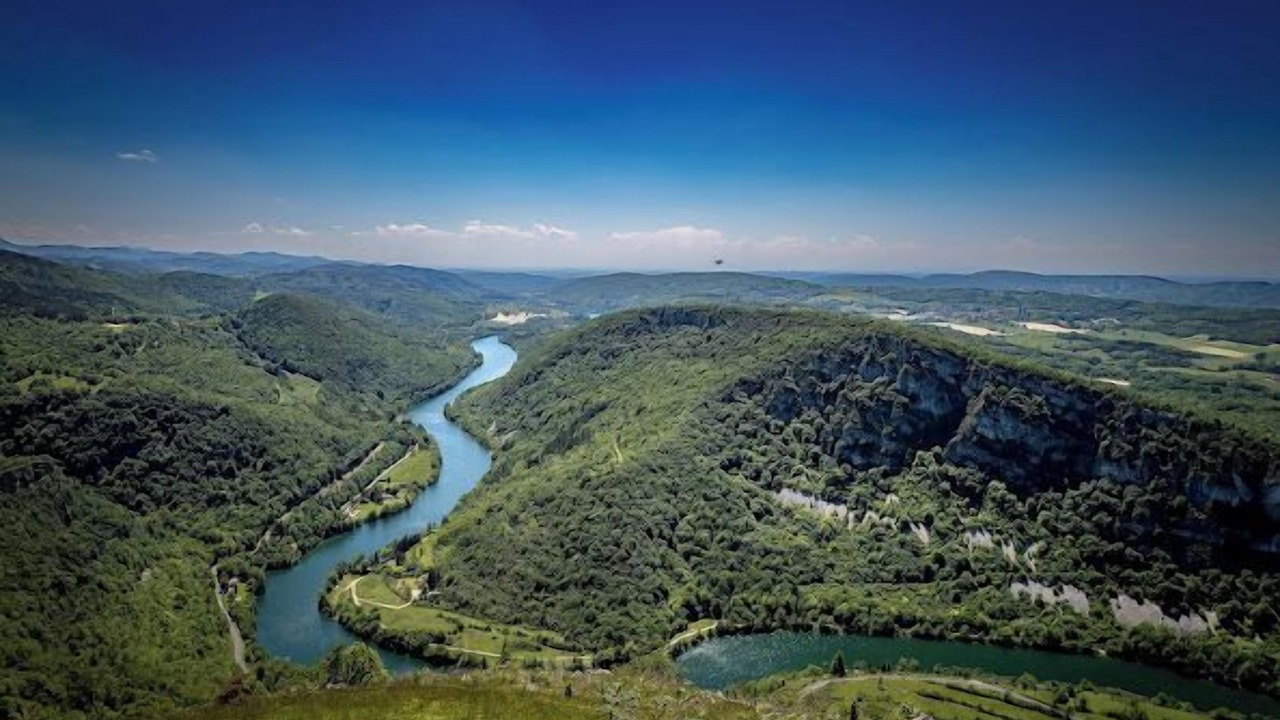Photo of Others in Serrieres-sur-Ain