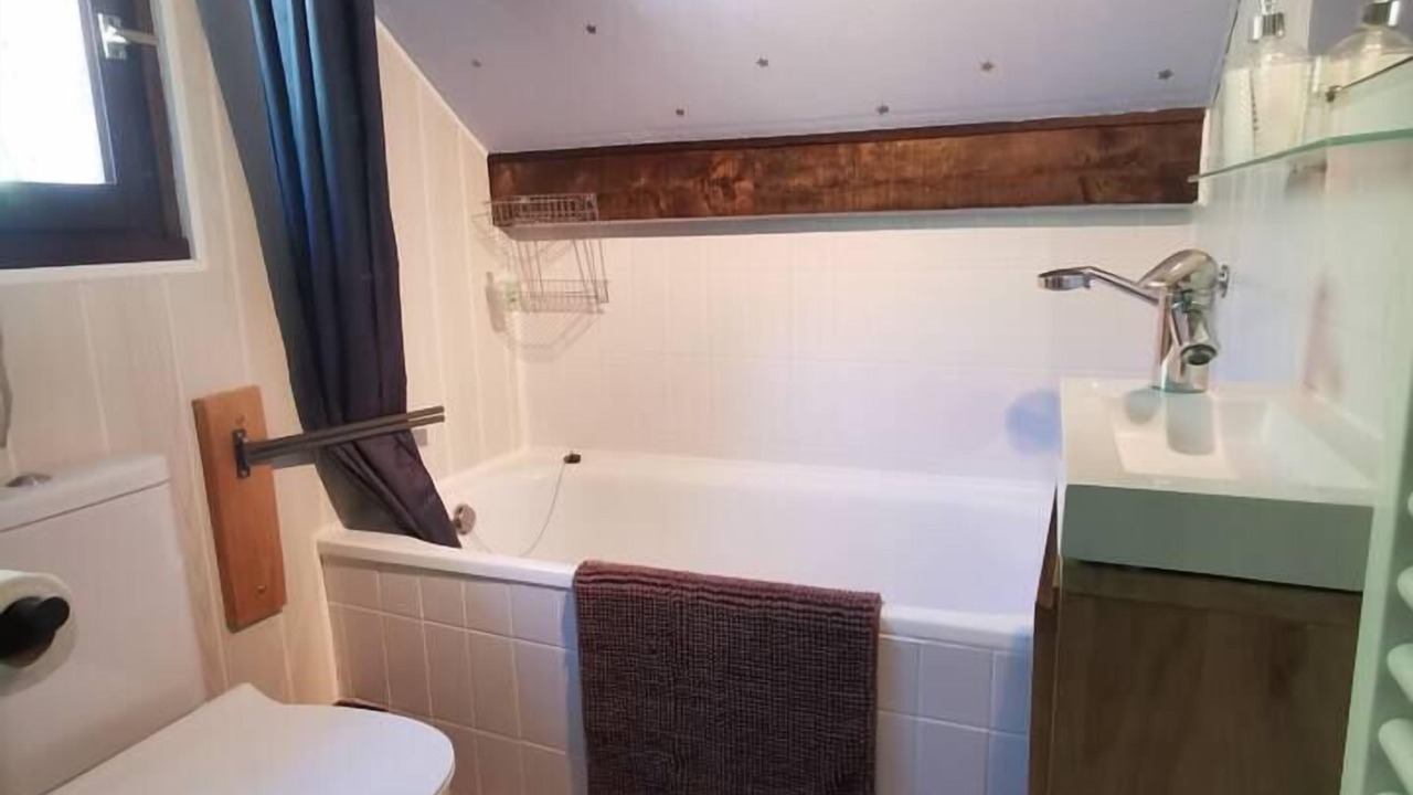 Photo of Bathroom in Serrieres-sur-Ain