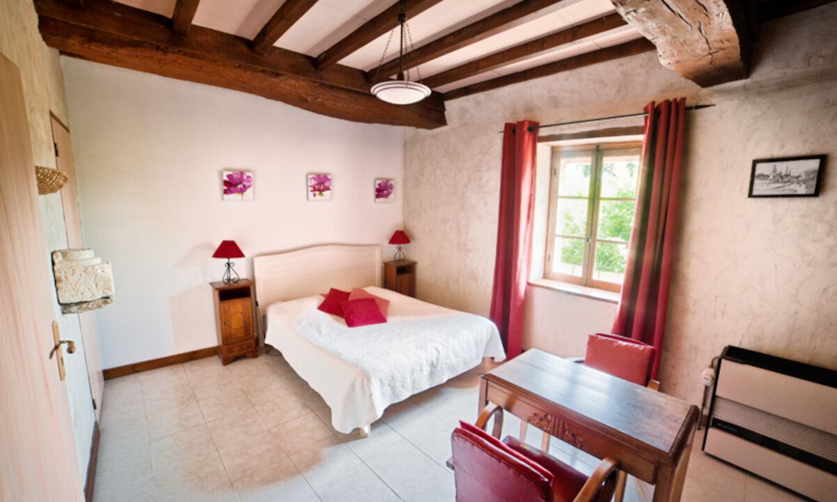 Photo of Bedroom in Etrigny