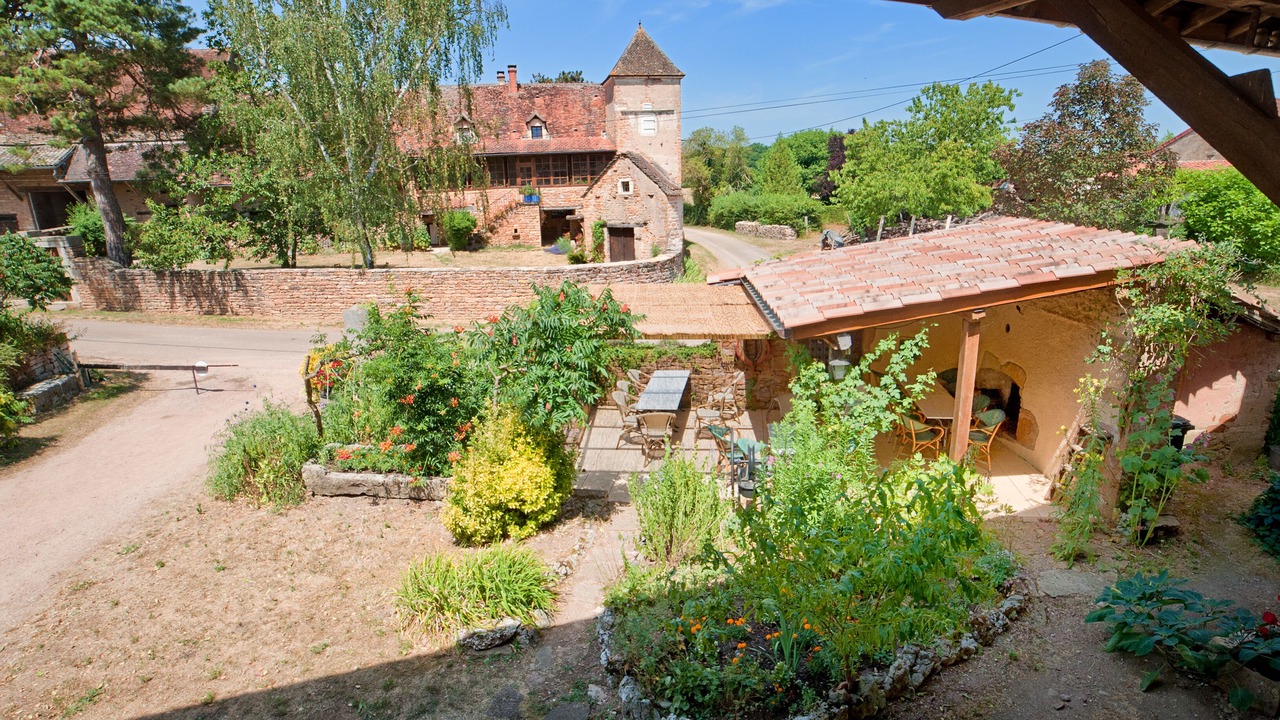 Photo of Outdoor in Etrigny