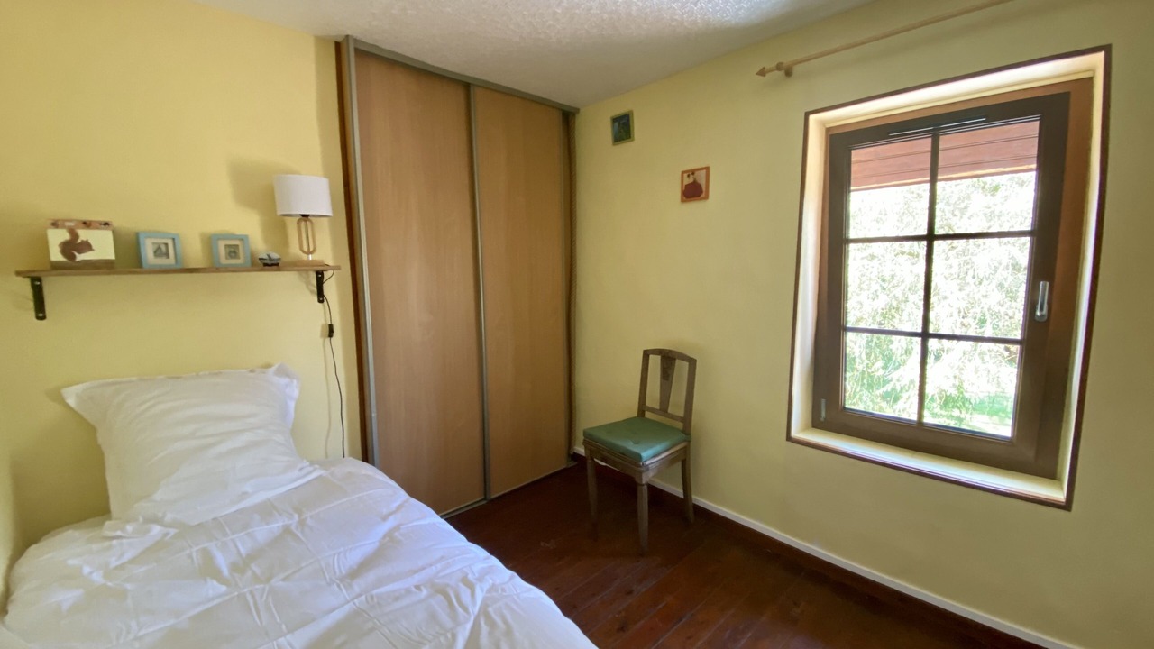 Photo of Bedroom in Notre-Dame-de-l'Isle