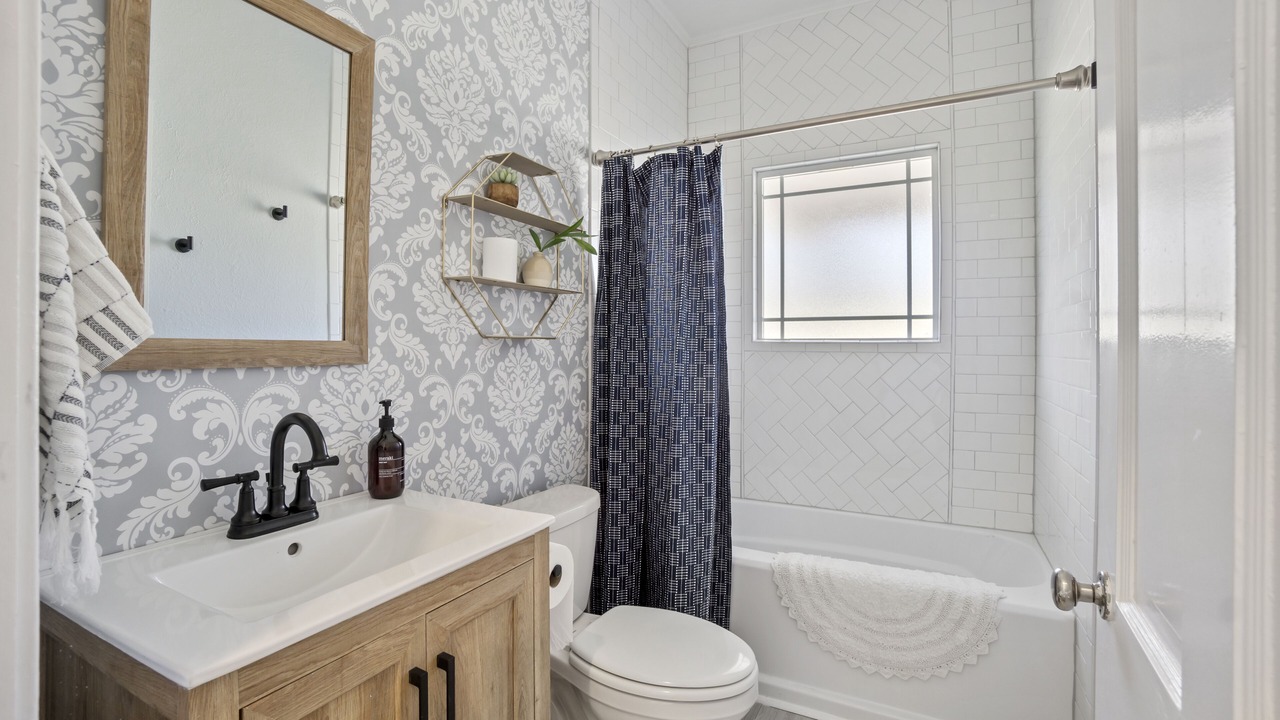 Photo of Bathroom in Weatherford