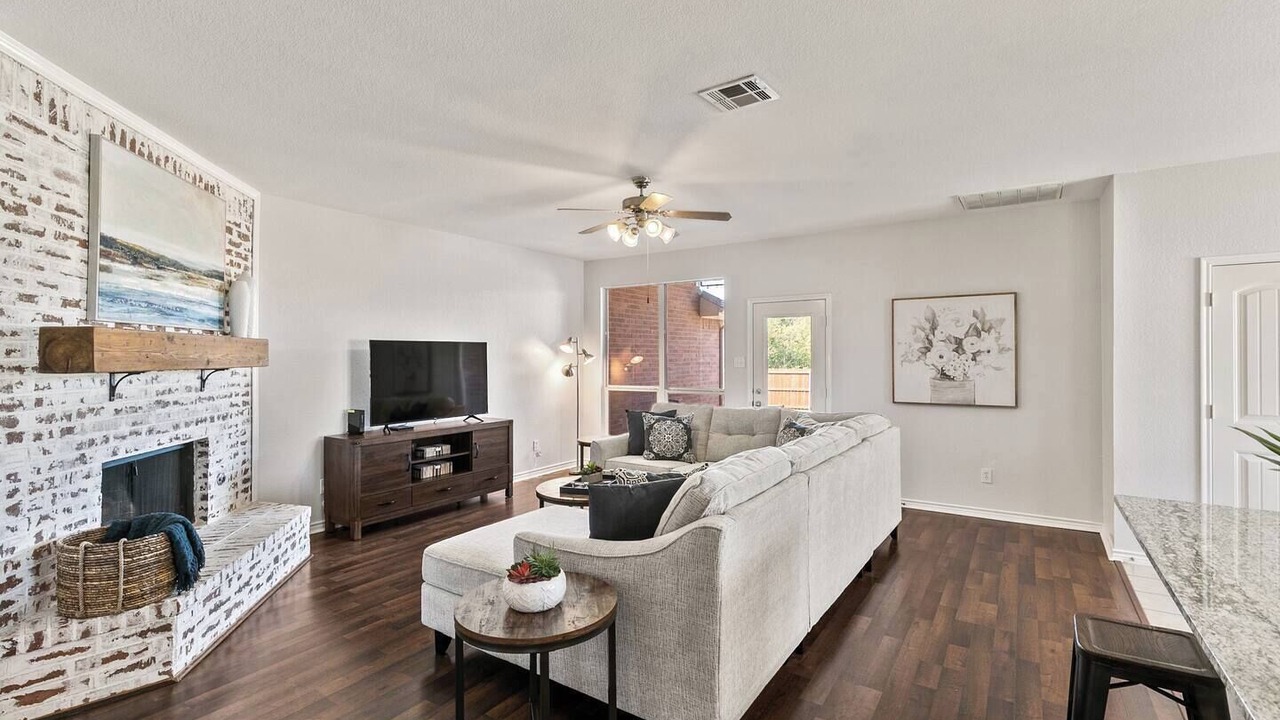 Photo of Livingroom in Murphy