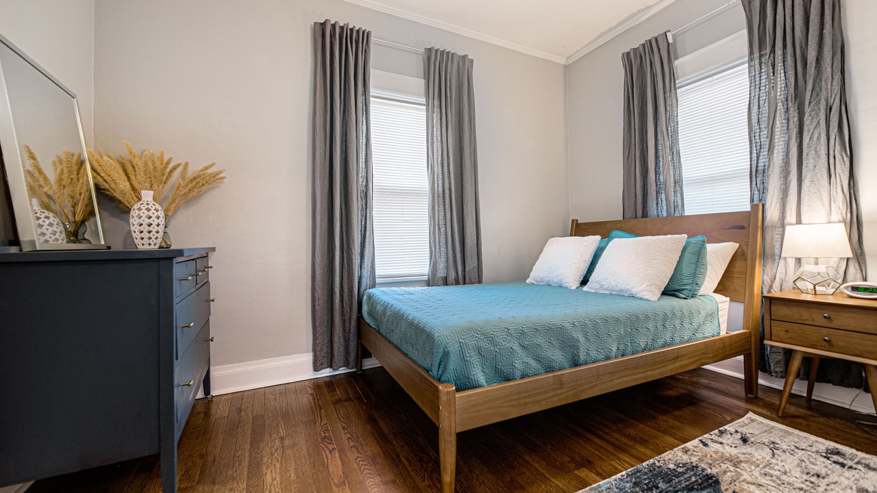 Photo of Bedroom in Rosedale