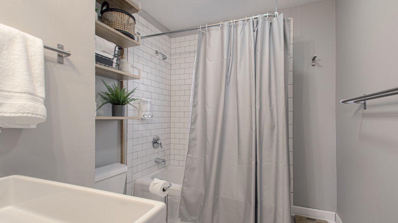 Photo of Bathroom in Rosedale