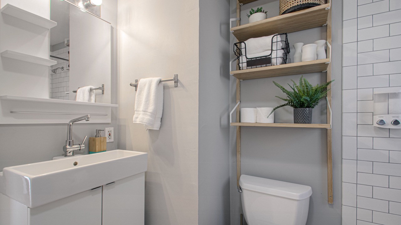 Photo of Bathroom in Rosedale