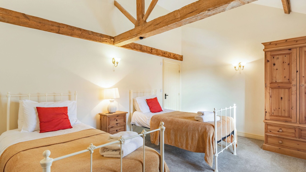 Photo of Others in Arnold