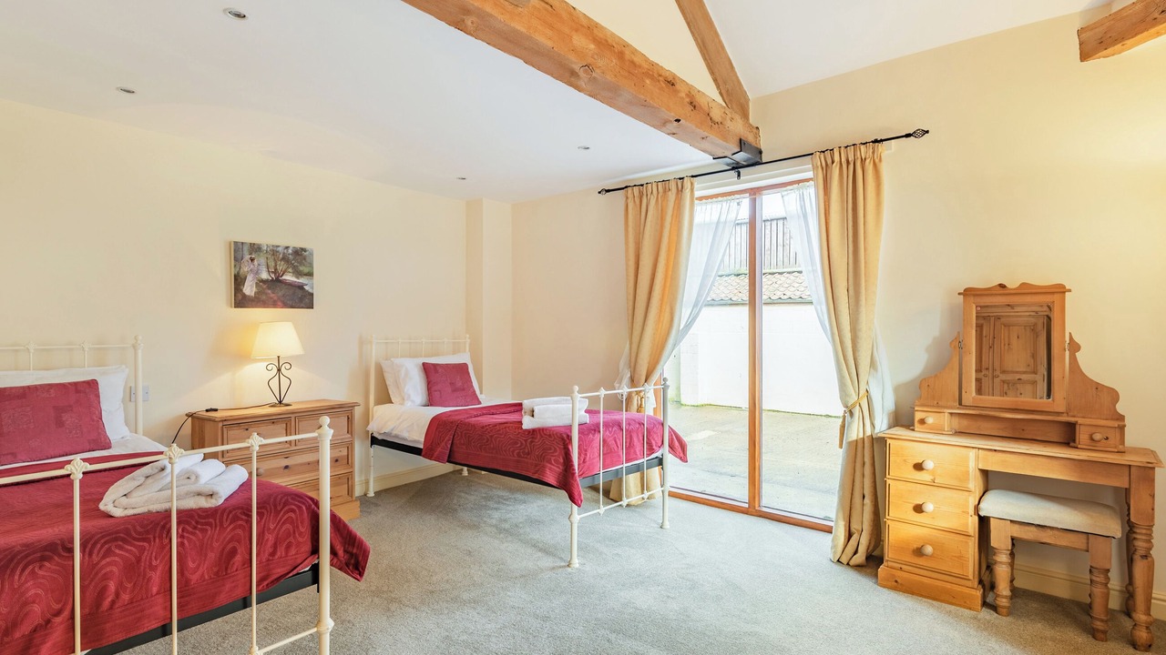 Photo of Others in Arnold