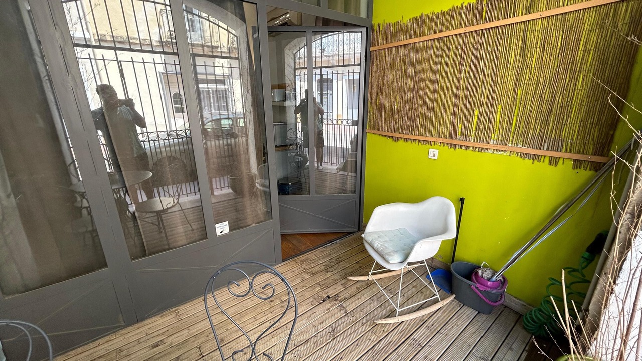 Photo of Patio Balcony in Les Beaux-Arts