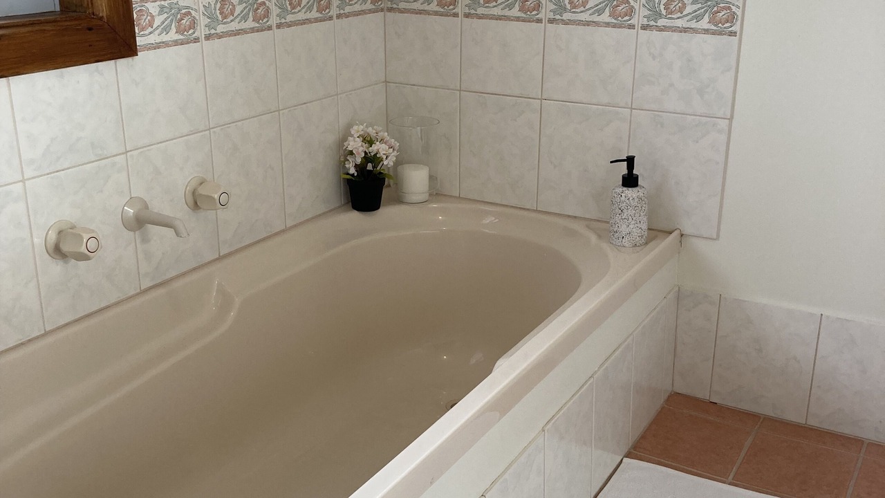 Photo of Bathroom in Kingscote