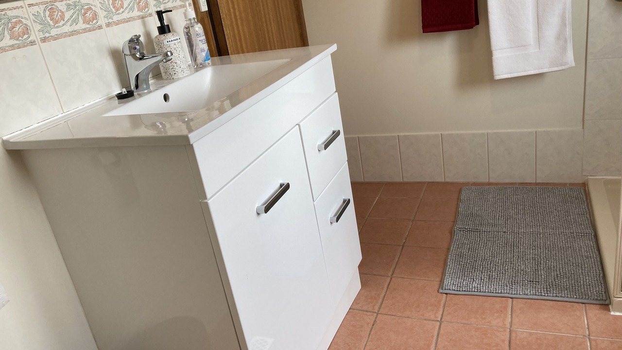 Photo of Bathroom in Kingscote