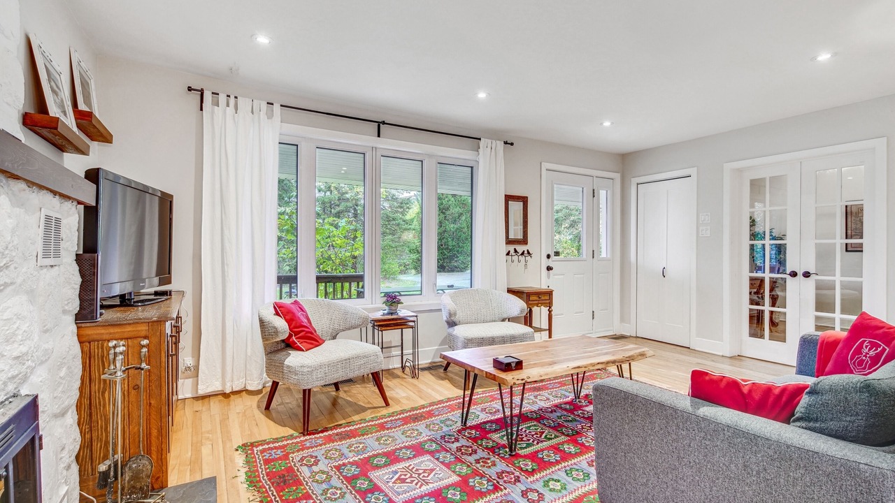 Photo of Livingroom in Morin Heights