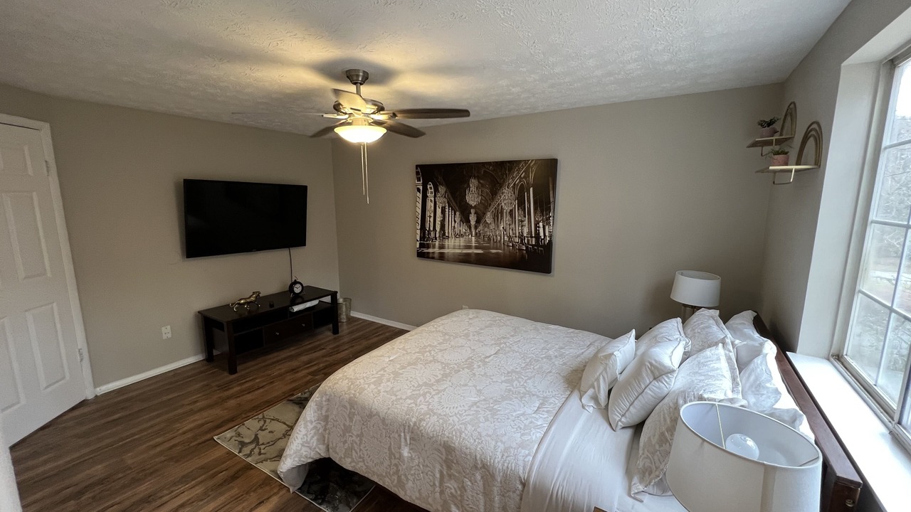 Photo of Bedroom in Stone Mountain