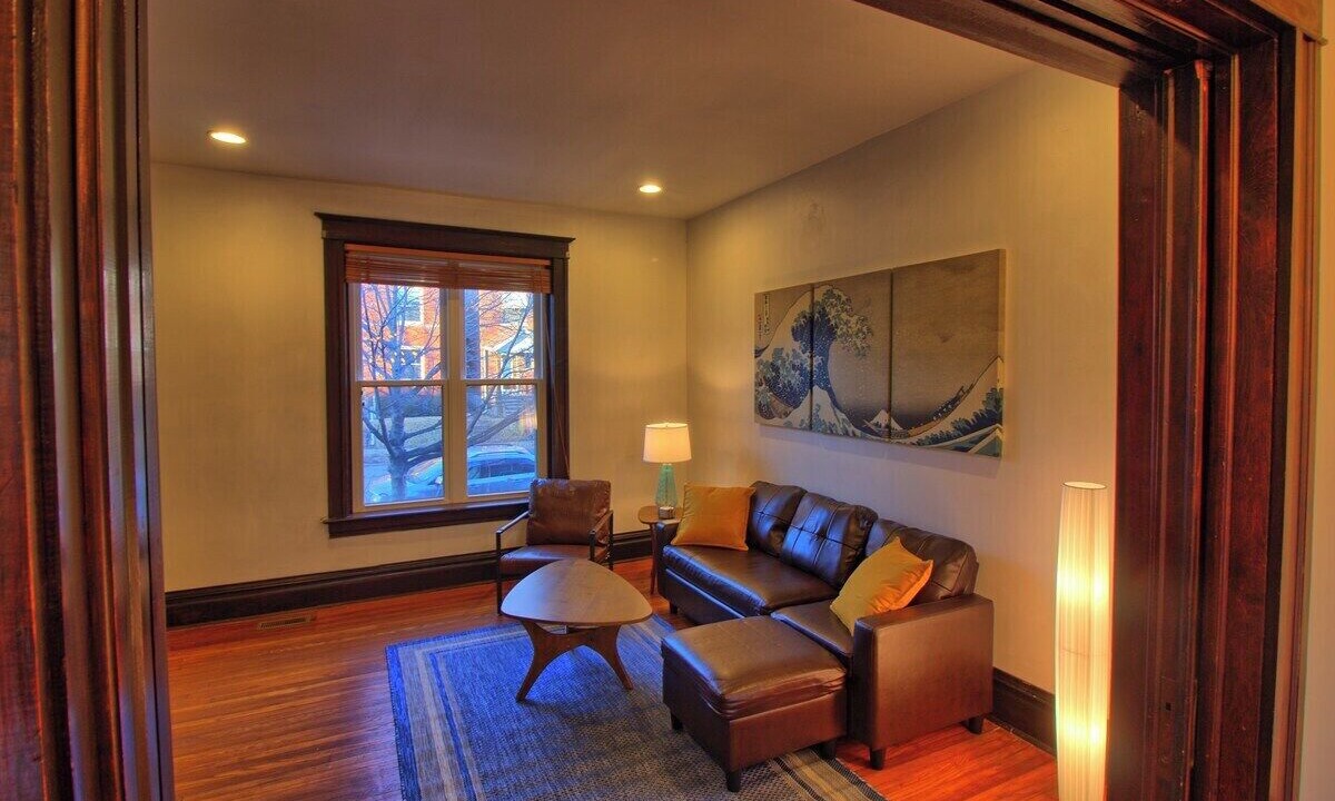 Photo of Livingroom in Tower Grove East