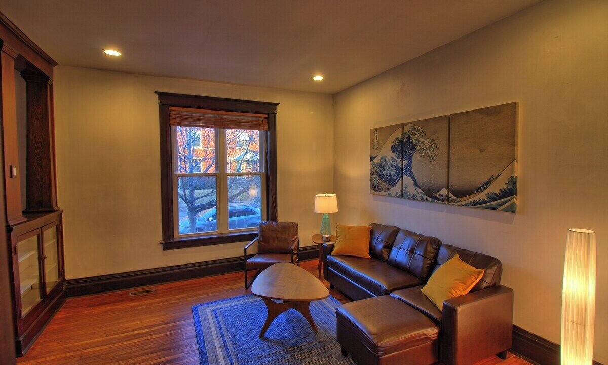 Photo of Livingroom in Tower Grove East