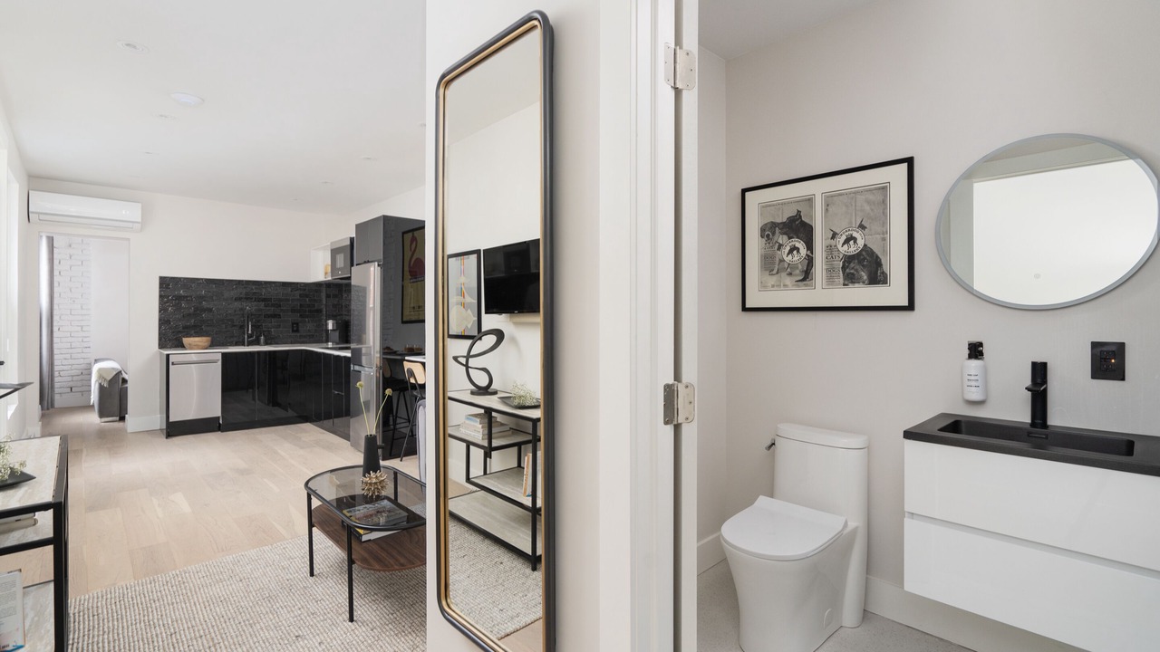 Photo of Bathroom in Plateau Mont Royal