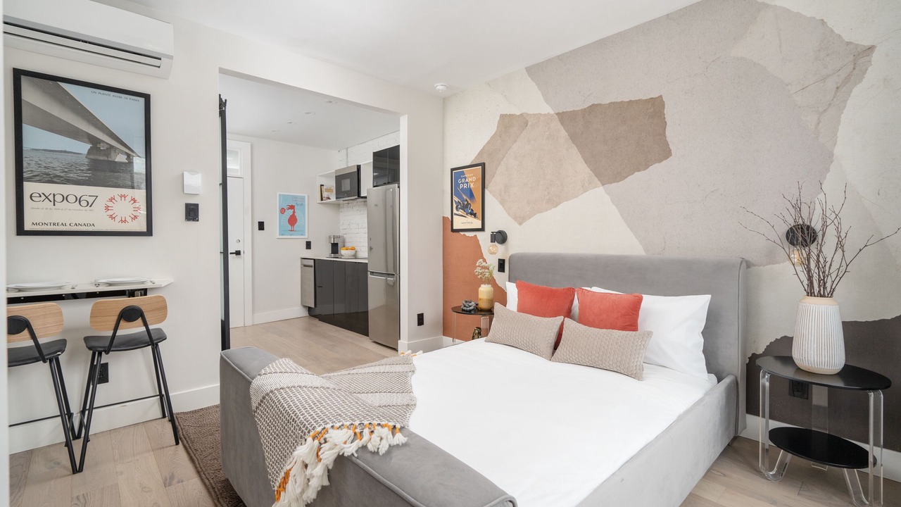 Photo of Bedroom in Plateau Mont Royal