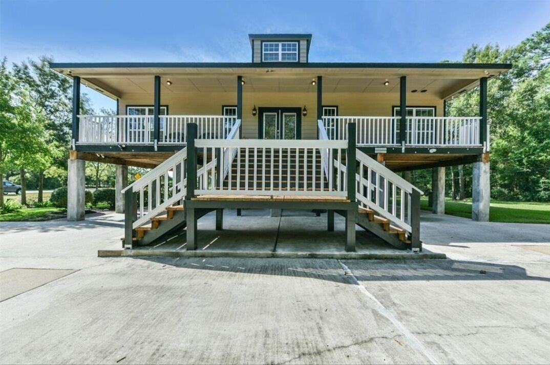 Photo of Outdoor in Shoreacres