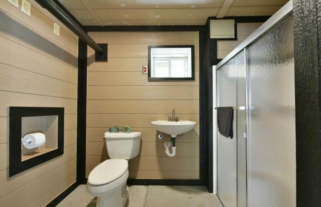 Photo of Bathroom in Shoreacres