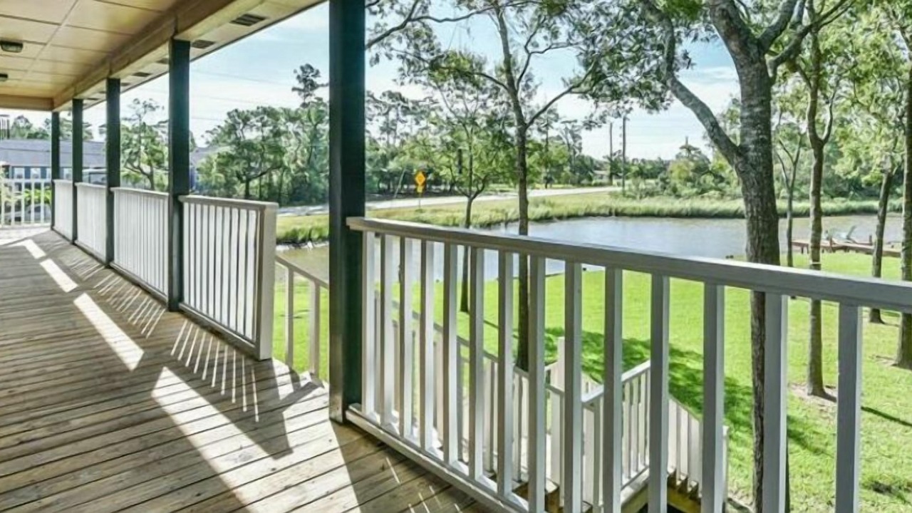 Photo of Outdoor in Shoreacres