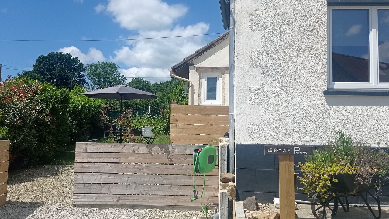 Photo of Outdoor in Montsenelle