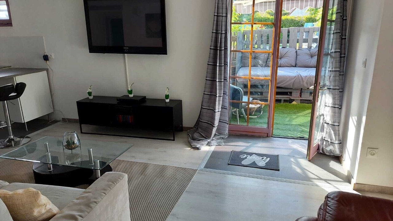 Photo of Livingroom in Ecquevilly