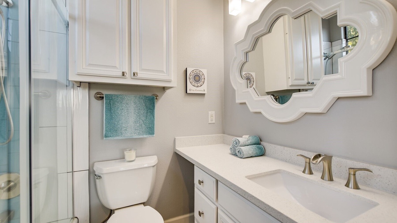 Photo of Bathroom in Highland Lake Estates