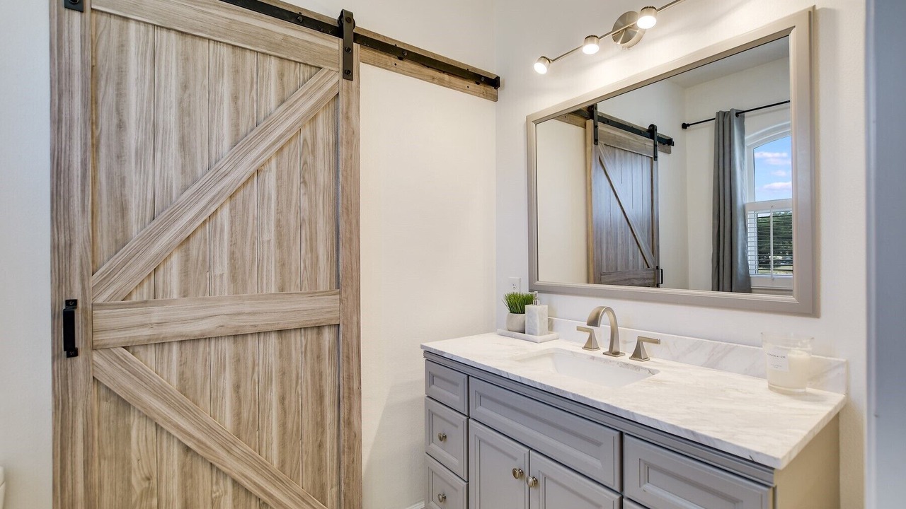 Photo of Bathroom in Highland Lake Estates