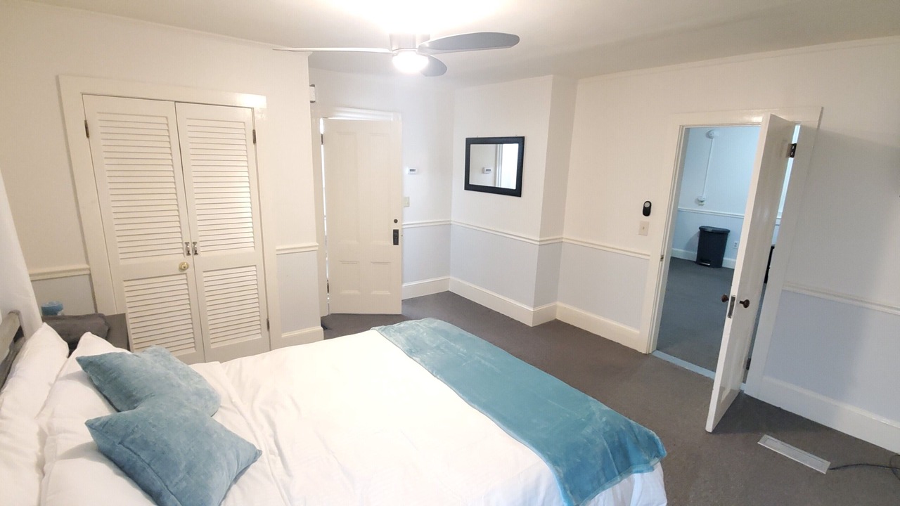 Photo of Bedroom in Historic Hill