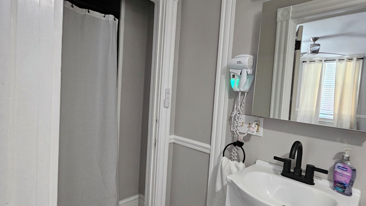 Photo of Bathroom in Historic Hill