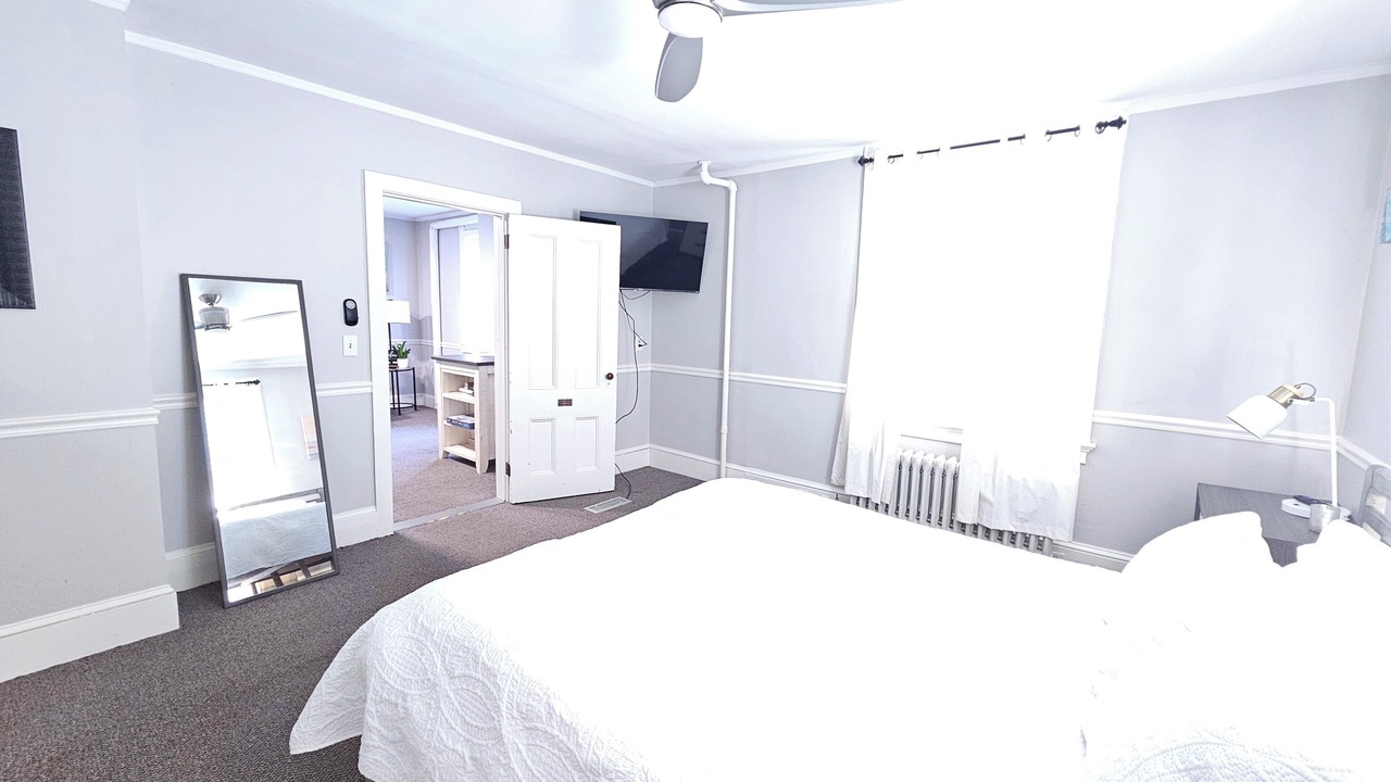 Photo of Bedroom in Historic Hill