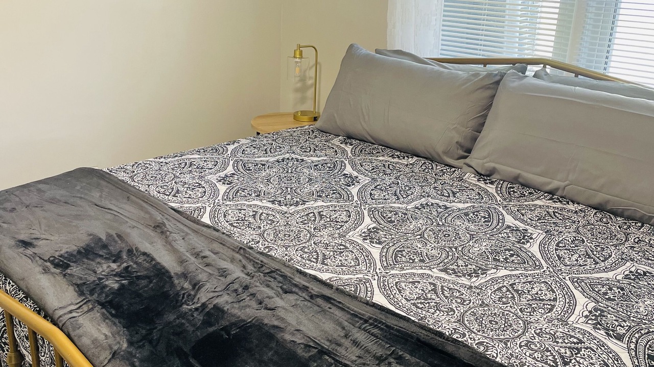 Photo of Bedroom in Rossville