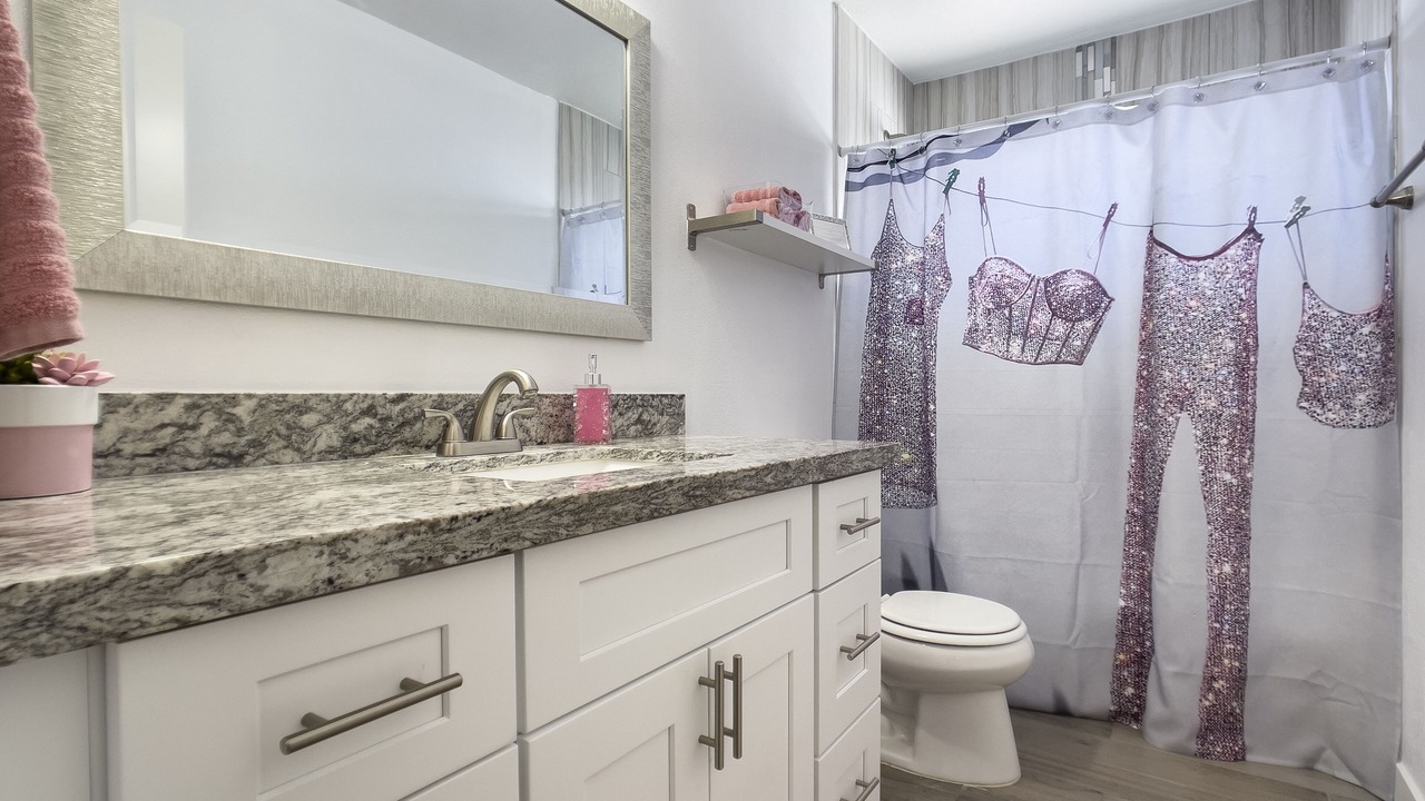 Photo of Bathroom in Cavalier Vista