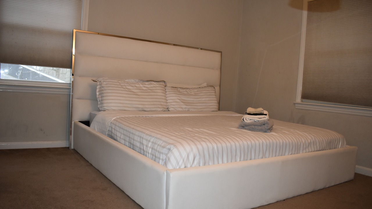 Photo of Bedroom in Brookhaven