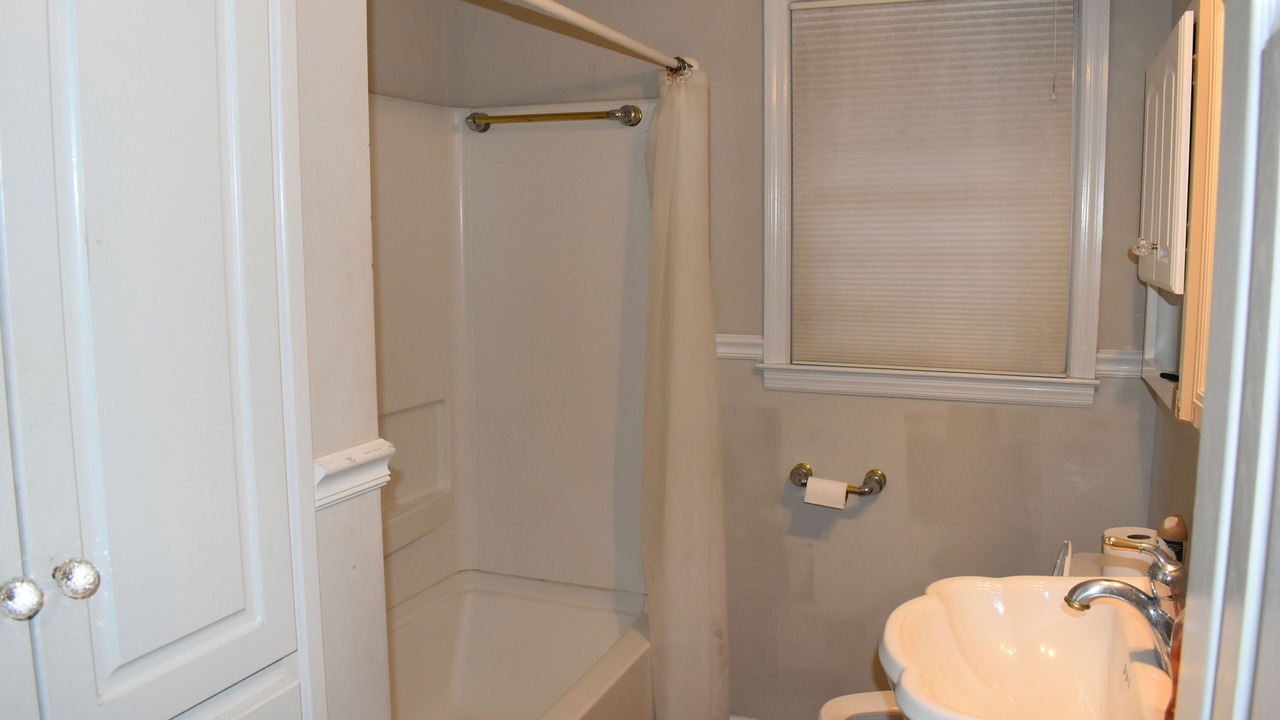 Photo of Bathroom in Brookhaven