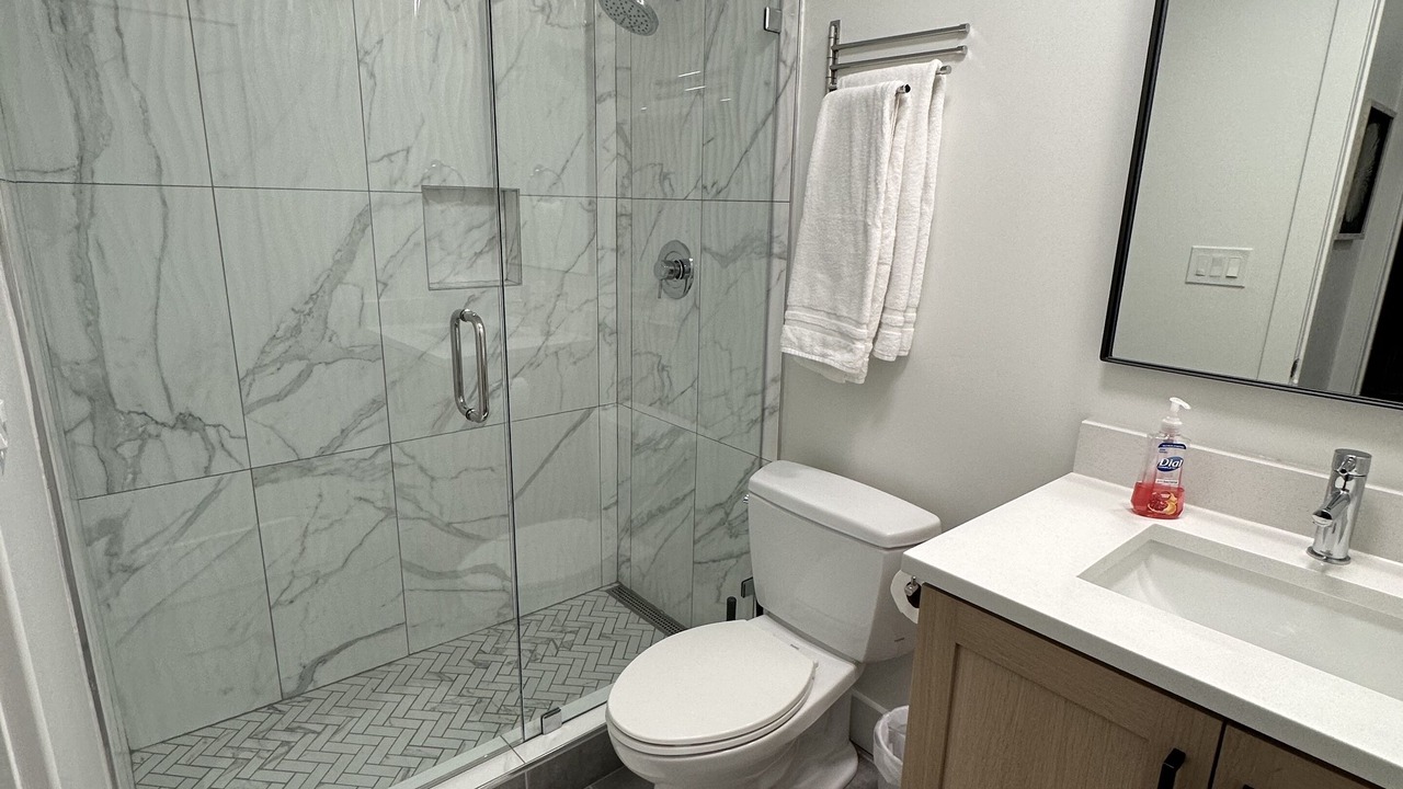 Photo of Bathroom in Garden City