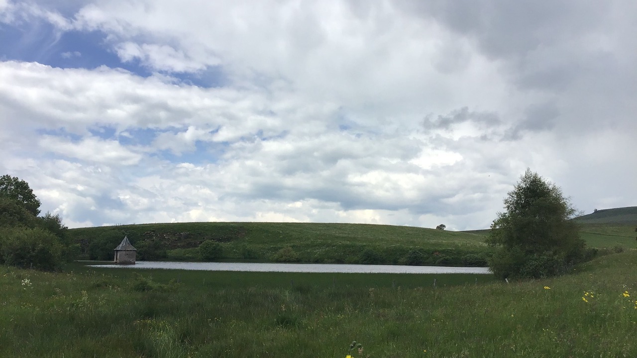 Photo of Others in Cezens