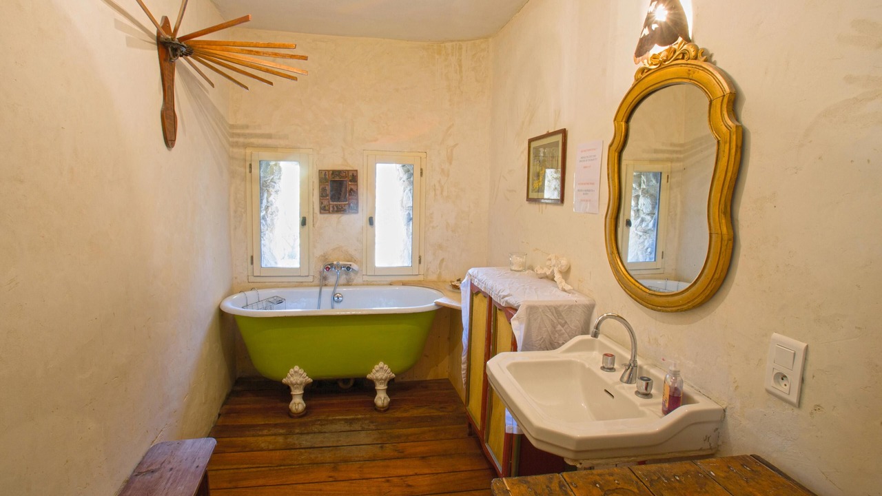 Photo of Bathroom in Montaulieu