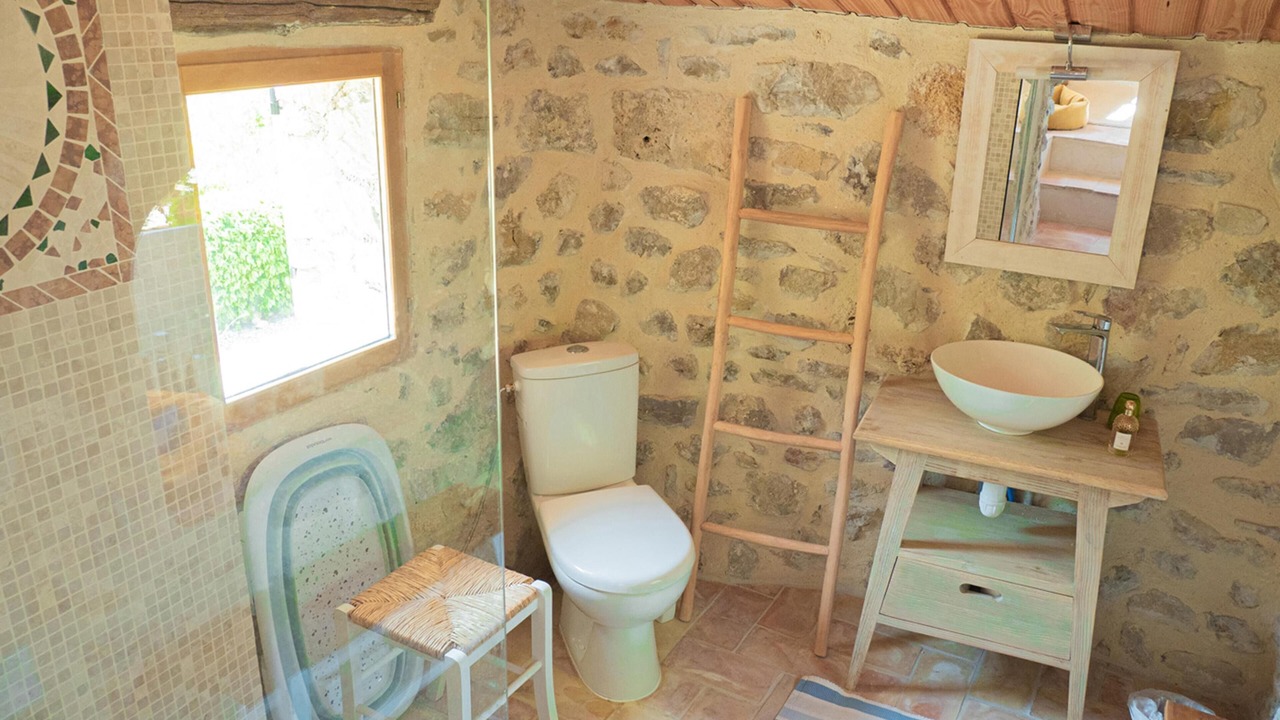 Photo of Bathroom in Montaulieu