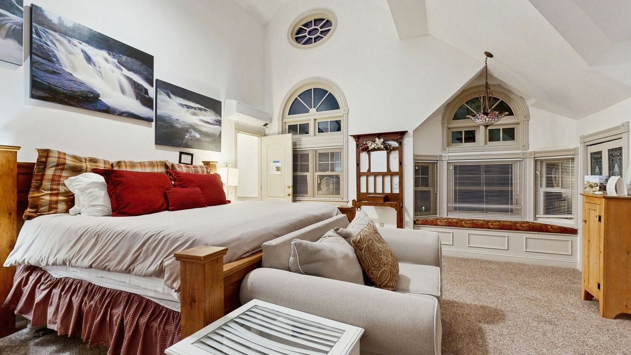 Photo of Bedroom in Jackson