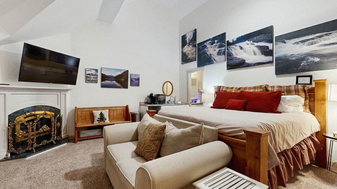 Photo of Bedroom in Jackson