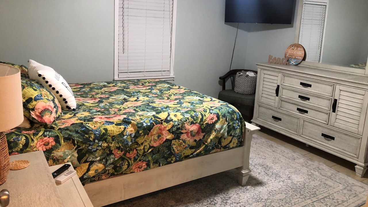 Photo of Bedroom in North Topsail Beach