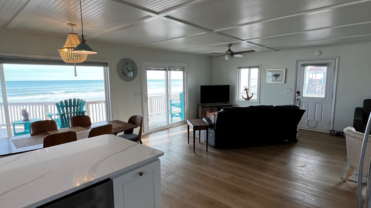 Photo of Livingroom in North Topsail Beach
