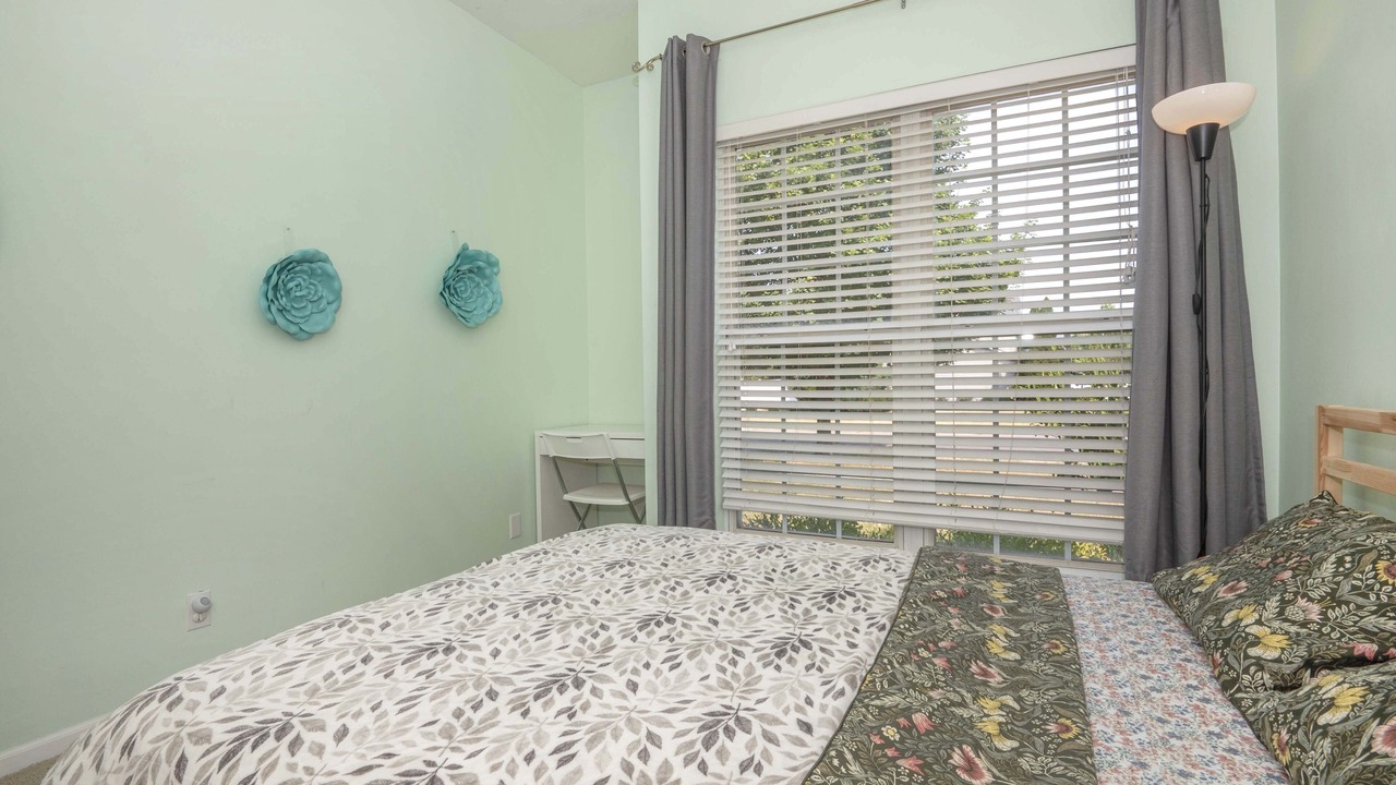 Photo of Bedroom in Oswego