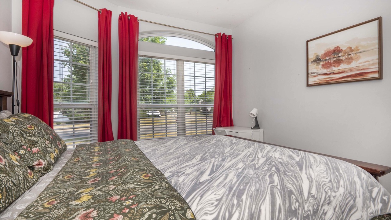 Photo of Bedroom in Oswego