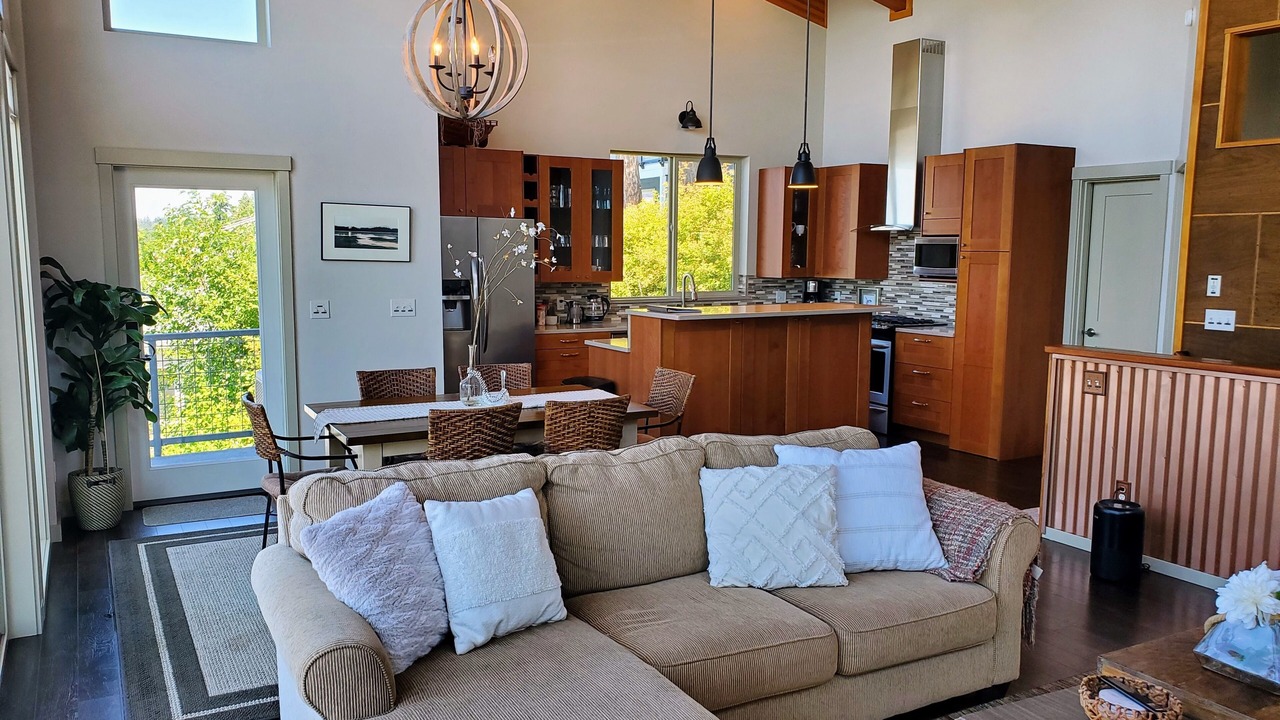 Photo of Livingroom in Birch Bay