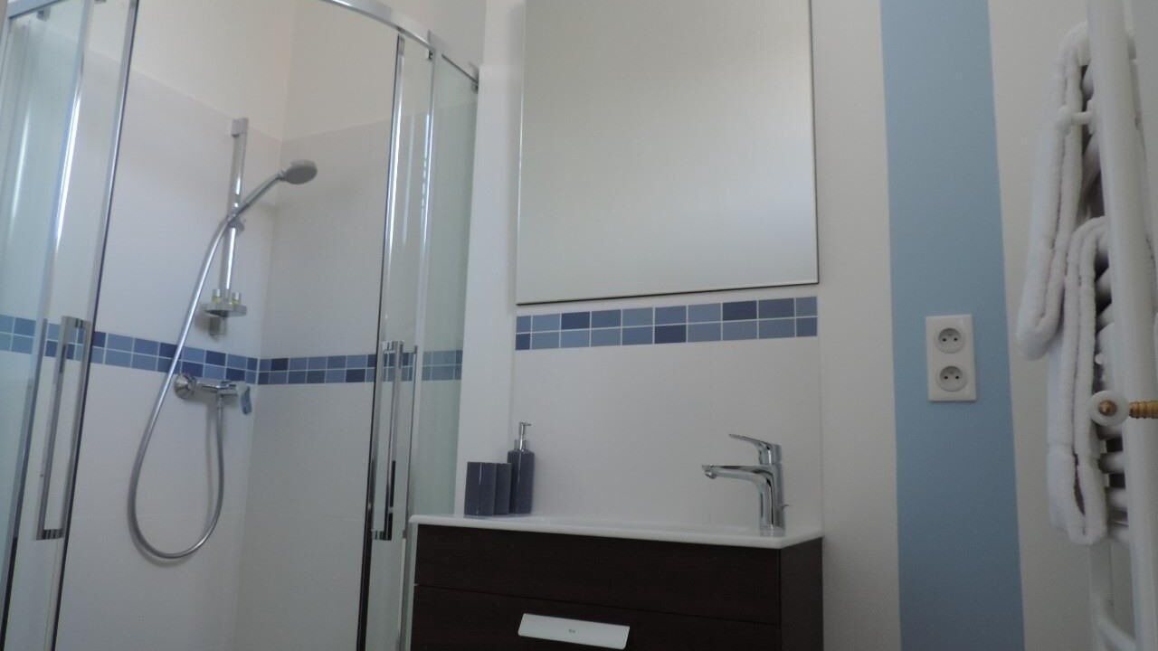 Photo of Bathroom in Saint-Branchs